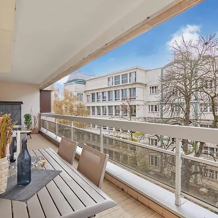Terrace 16th Area Residential District Parigi